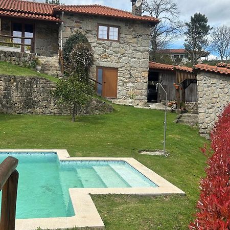 Casa Das Andorinhas เซลอริโก จิ บาสโต ภายนอก รูปภาพ
