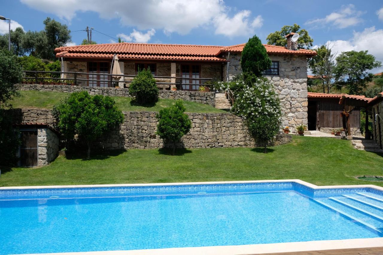 Casa Das Andorinhas เซลอริโก จิ บาสโต ภายนอก รูปภาพ