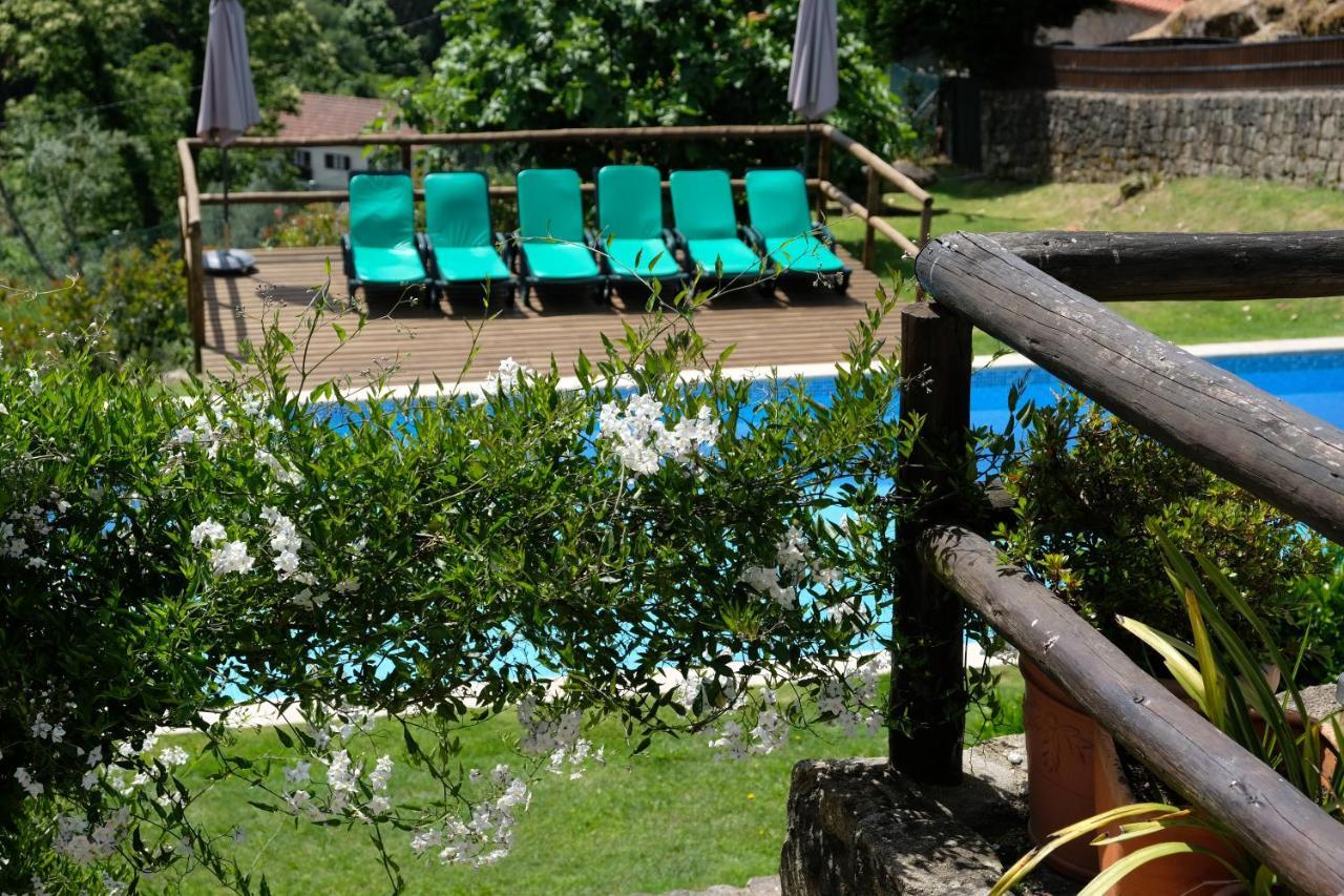 Casa Das Andorinhas เซลอริโก จิ บาสโต ภายนอก รูปภาพ