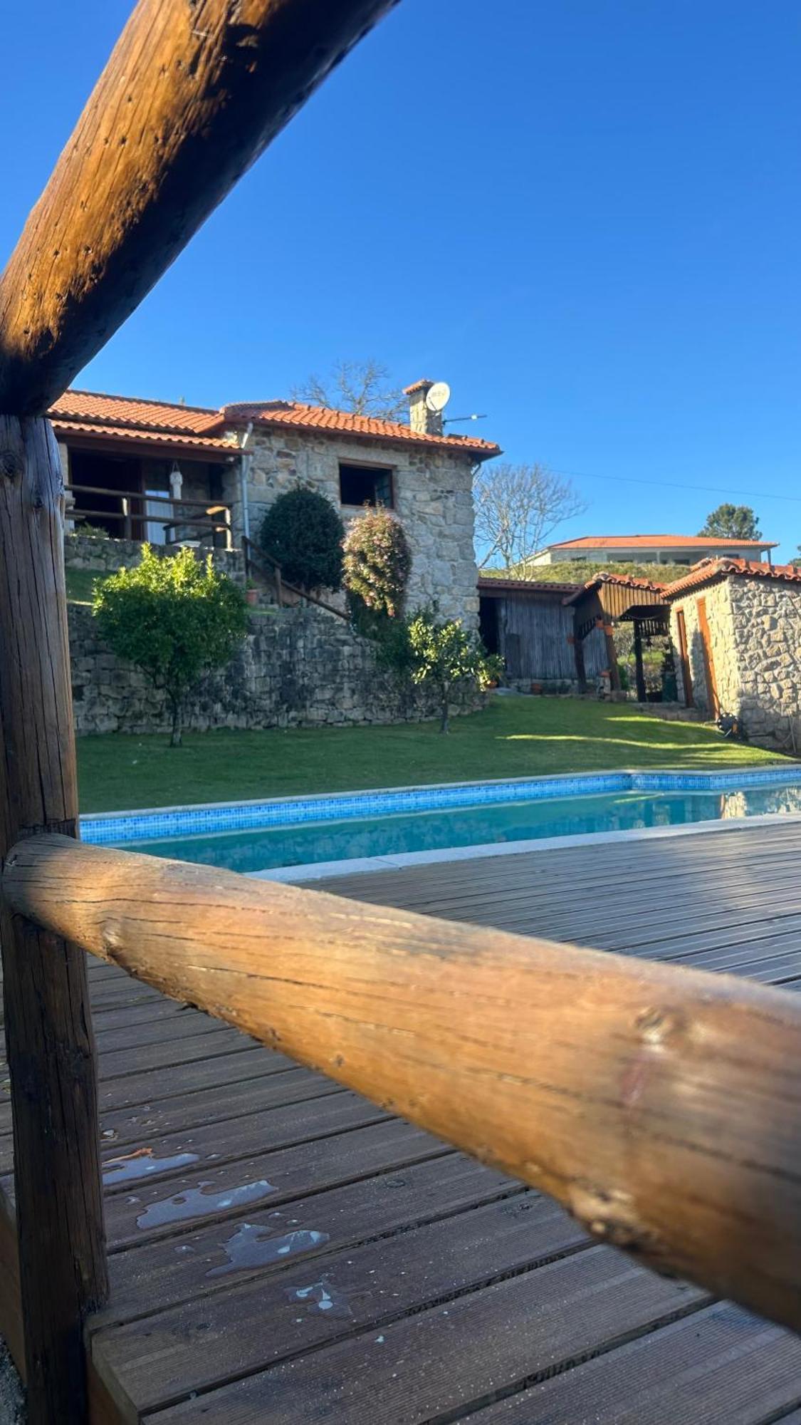 Casa Das Andorinhas เซลอริโก จิ บาสโต ภายนอก รูปภาพ